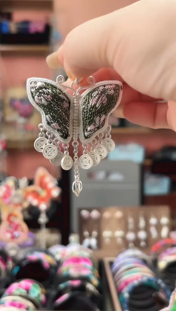 织绣艺枝独绣手工饰品9