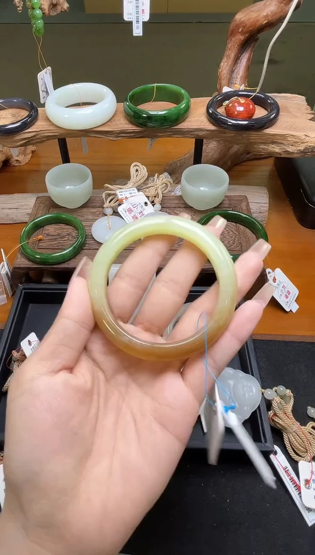 未镶嵌手镯和田玉若羌糖黄玉 56+圈 3号