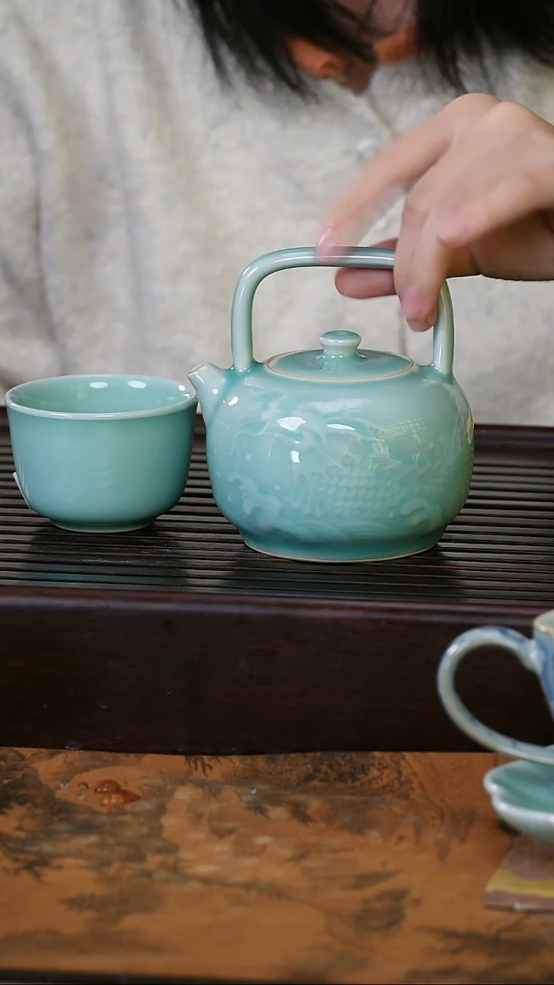 摆件瓷望瓯陶溪川粉青满刻提梁壶+021xc杯
