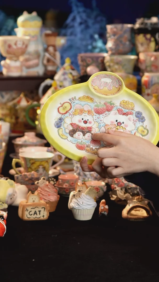 摆件陶景德镇釉下彩手绘设计师款陶瓷