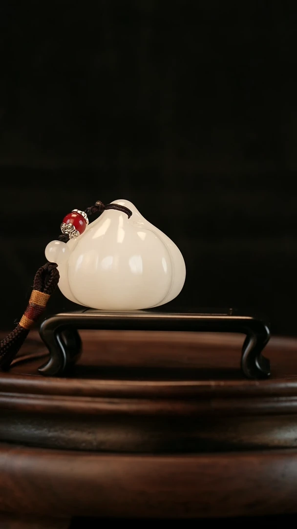 云南石荔枝白雕刻：胜算在握