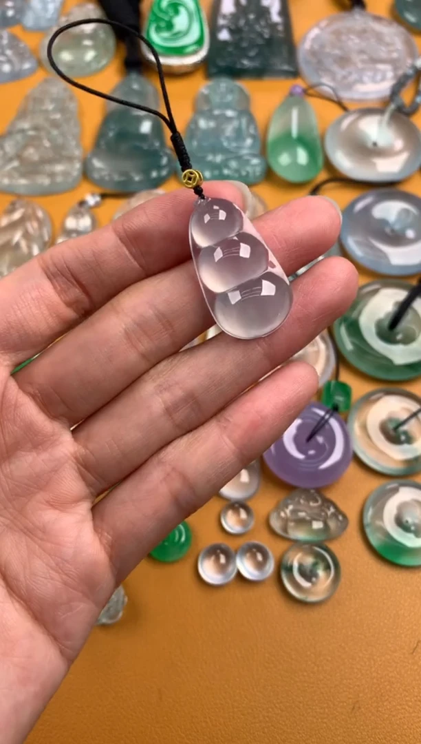 颈饰未镶嵌翡翠28.7-15.9-7.0