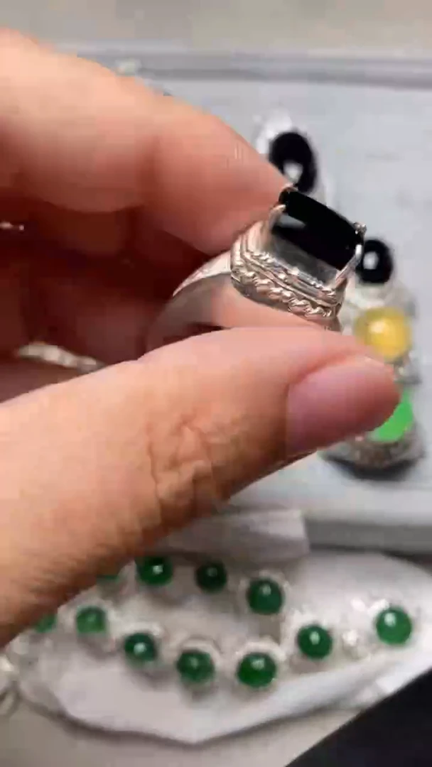 未镶嵌定制翡翠流*、天然缅甸翡翠A货