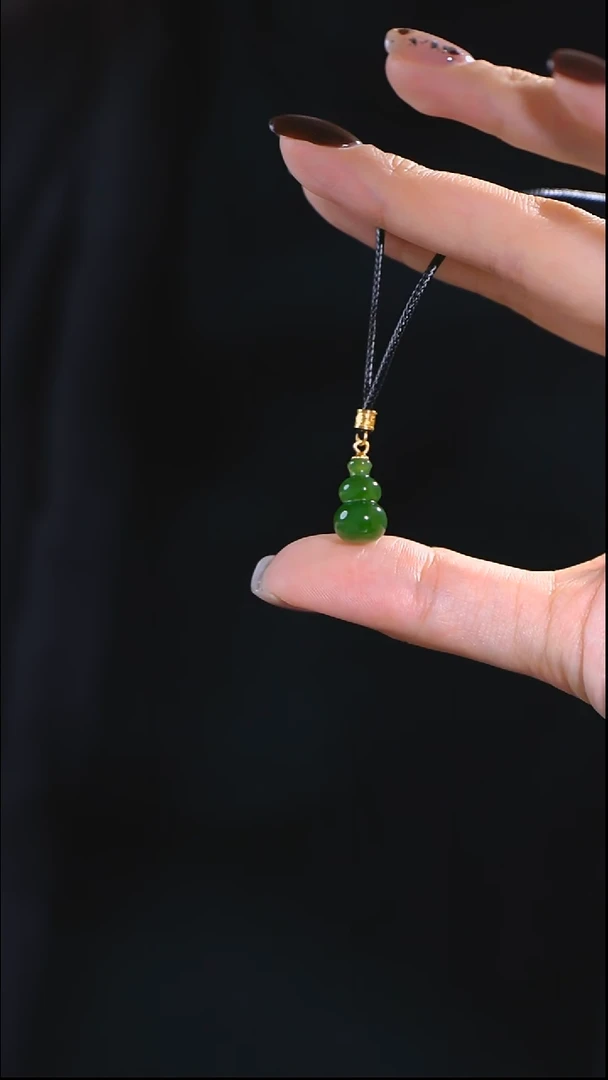 泥塑HETIAN  菠菜绿葫芦吊坠编绳