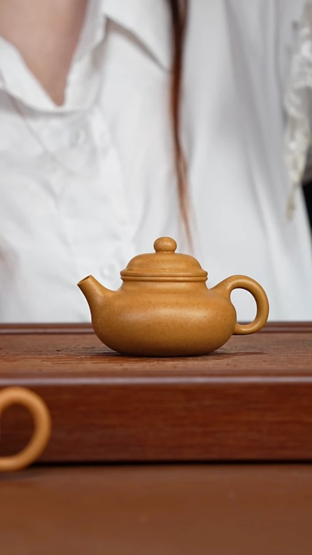茶壶紫砂黄金段头段容天