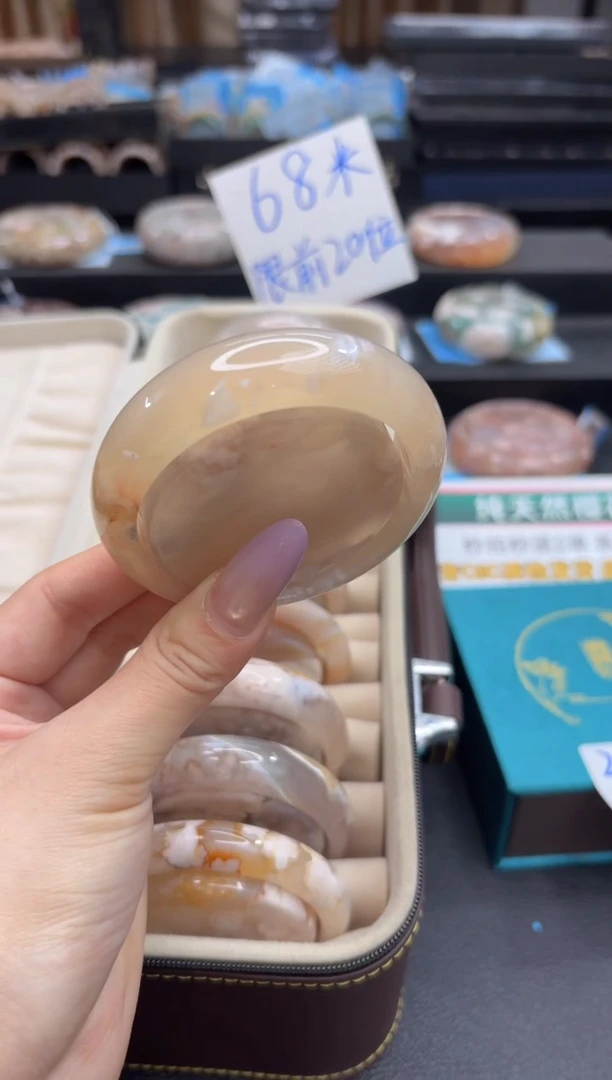 未镶嵌手镯石英质玉C116(55圈赠送镯心)