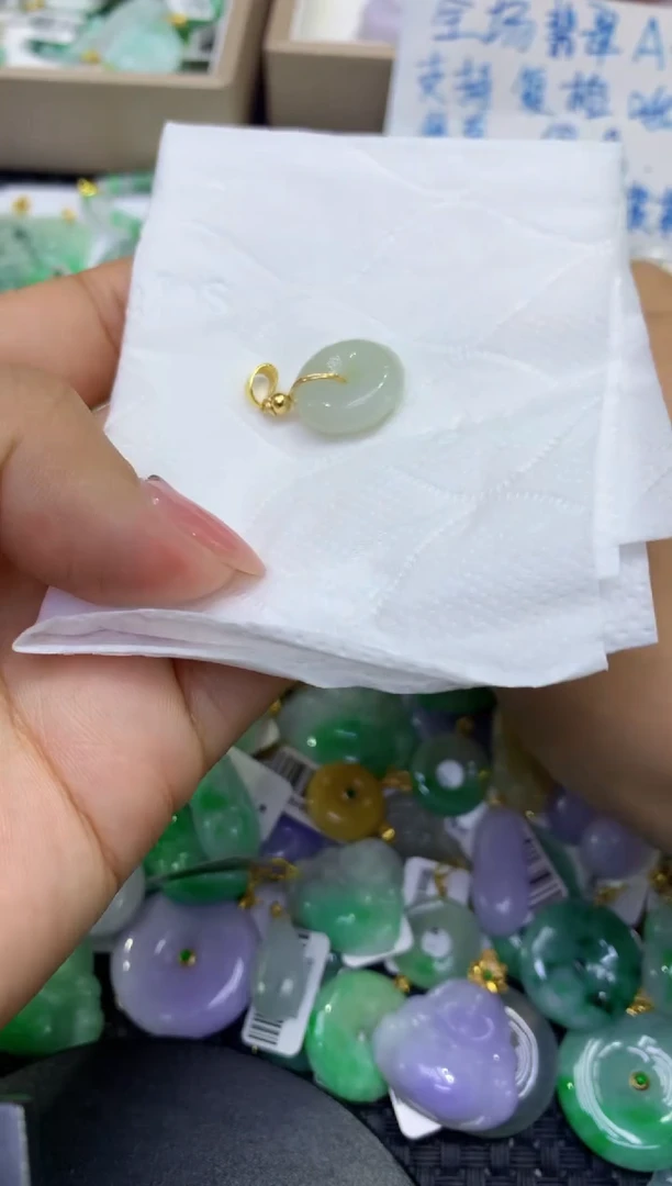 颈饰未镶嵌翡翠天然缅甸A货翡翠