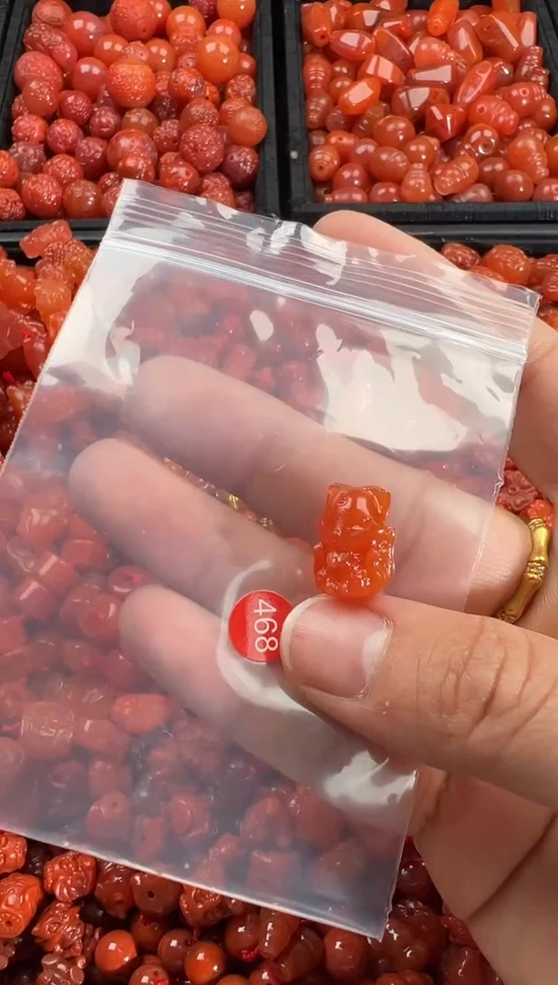【闪购商品】南红玛瑙颈饰未镶嵌1
