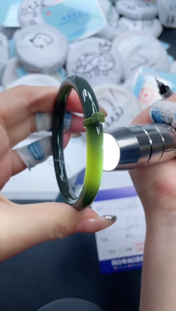 和田玉手镯未镶嵌2V205-60