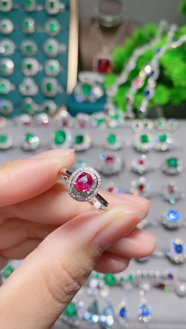 18K金镶嵌18K金戒指红宝石.