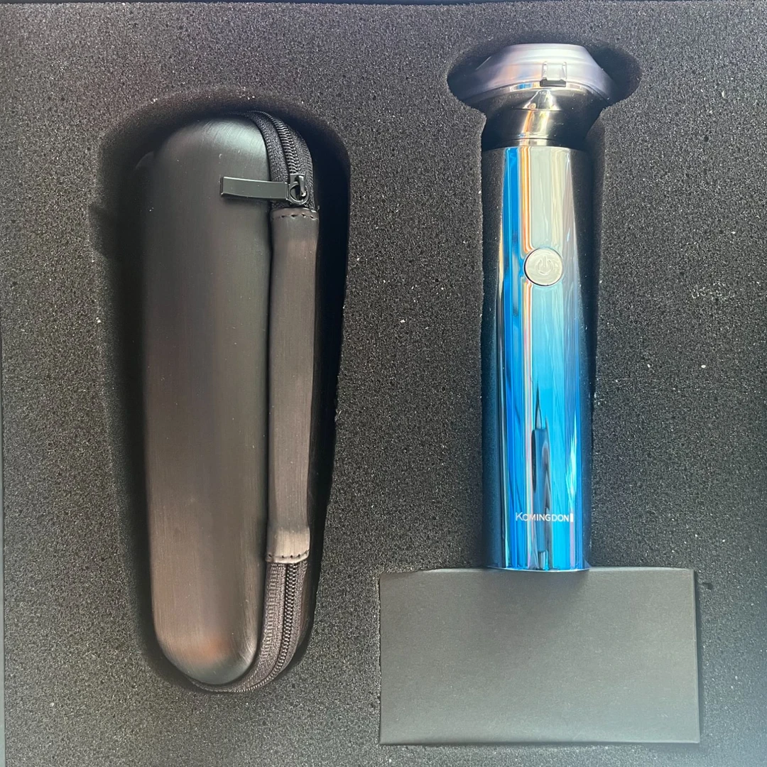 男士剃须刀USB充电刮胡刀可充电式刮胡剃须刀