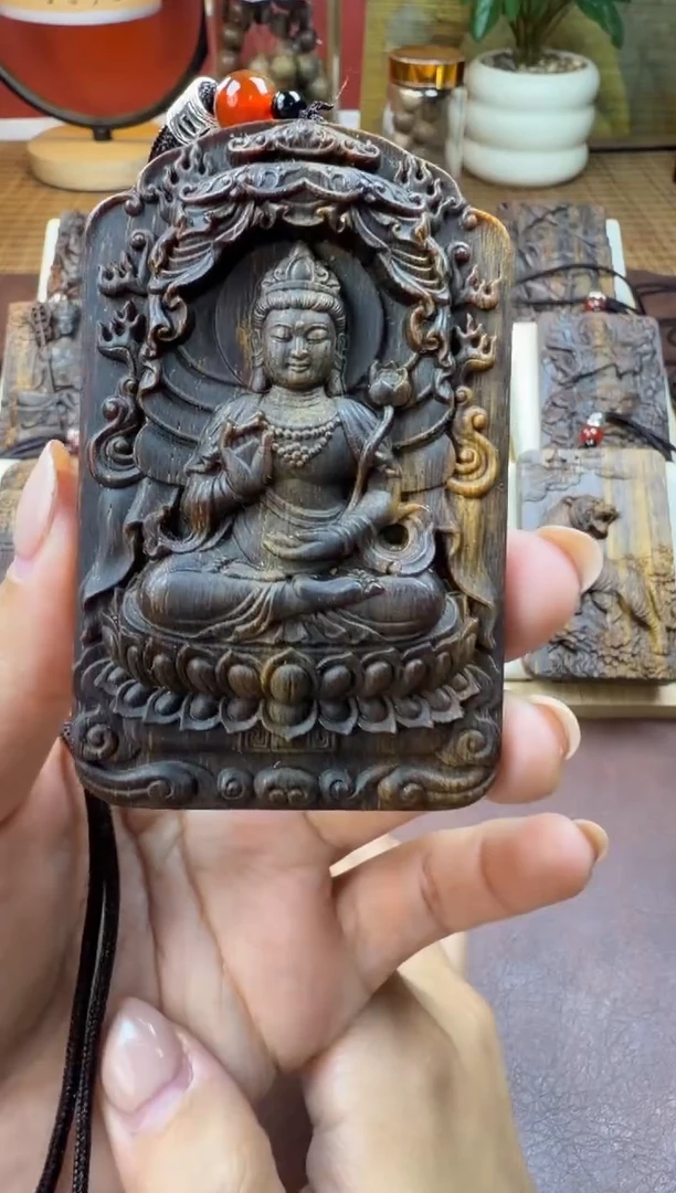 木木雕款芽庄 十二生肖守护 大势至 8cm 送养香瓶