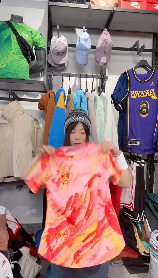 1479  编码 瑕疵款直播间过款为准 尺码