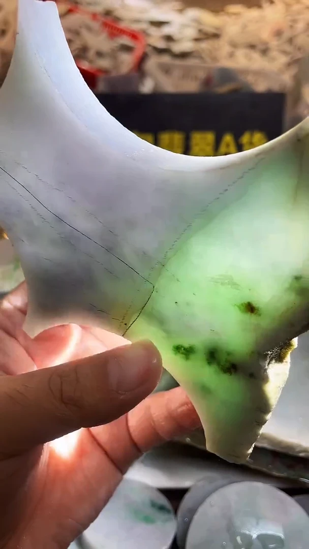 裸石翡翠你**吧0东0翡翠珠宝166