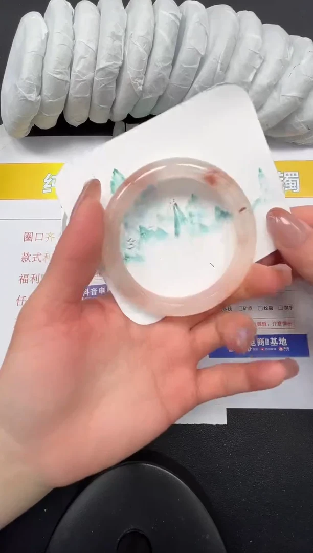 【闪购商品】石英质玉手镯未镶嵌22-56.8