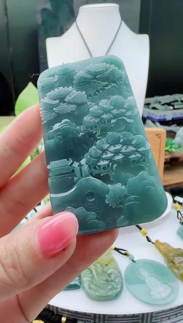 【闪购商品】翡翠颈饰未镶嵌111111111