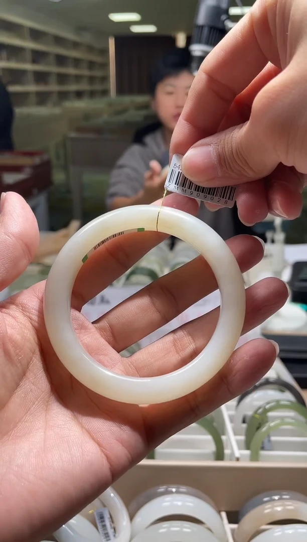 未镶嵌手镯和田玉58-59圈口 9028