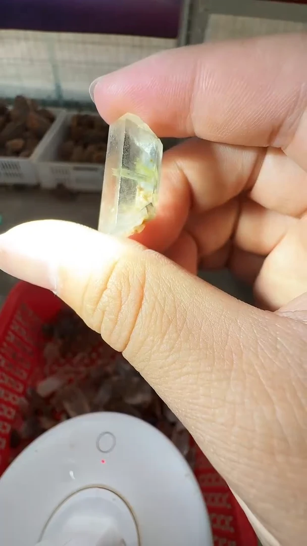 水晶珠宝半成品未镶嵌毛毛，水晶