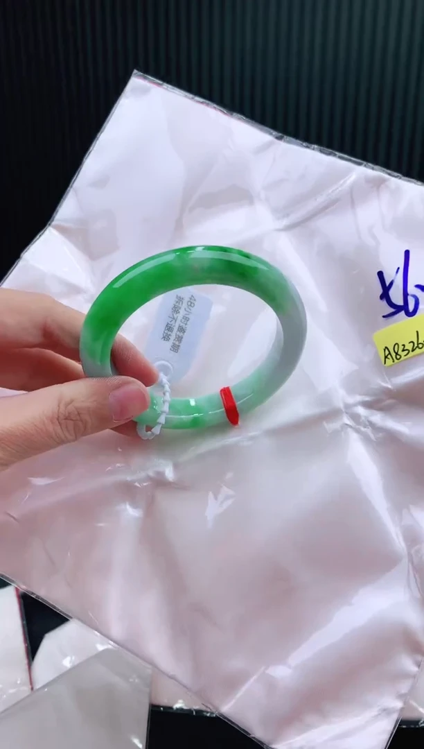 未镶嵌手镯翡翠56