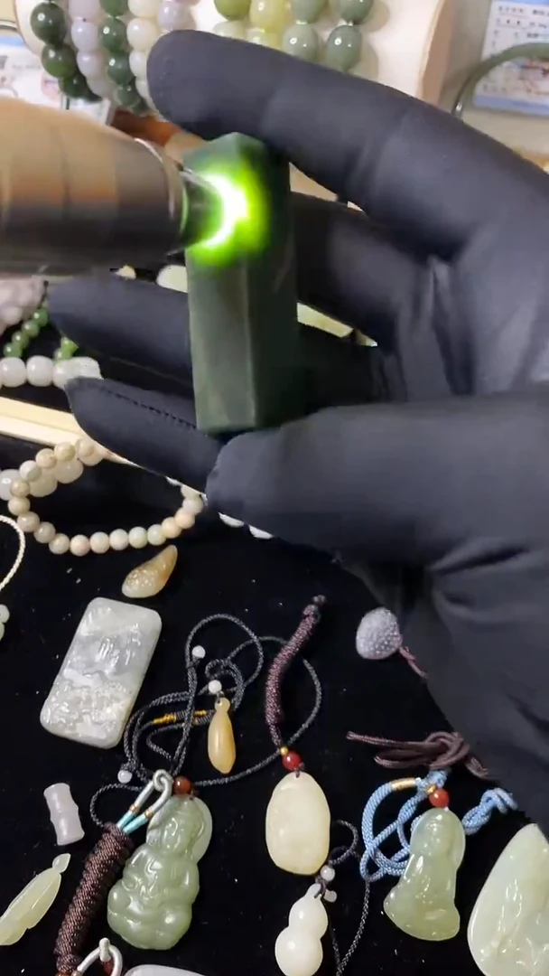 未镶嵌和田玉摆件印章40