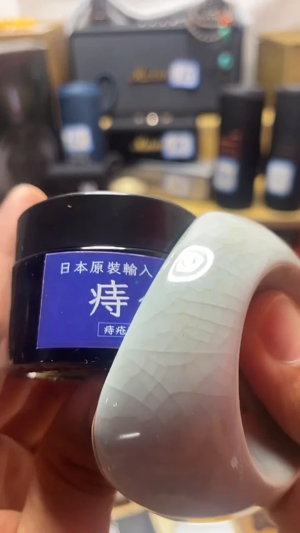 瓷片闪购商品 如图所示
