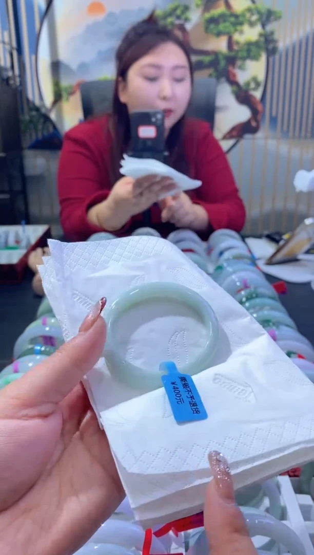 【闪购商品】翡翠手镯未镶嵌00007109