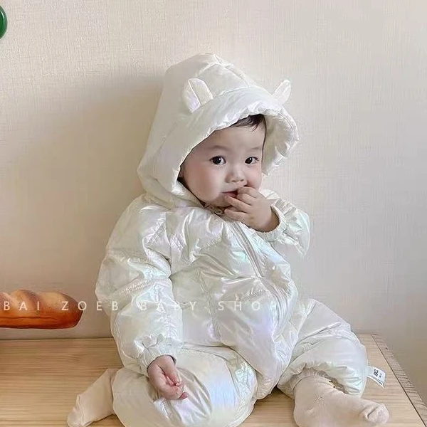 婴儿宝宝加厚新生儿婴幼儿镭射亮面背后玩偶小熊婴儿羽绒服婴幼儿