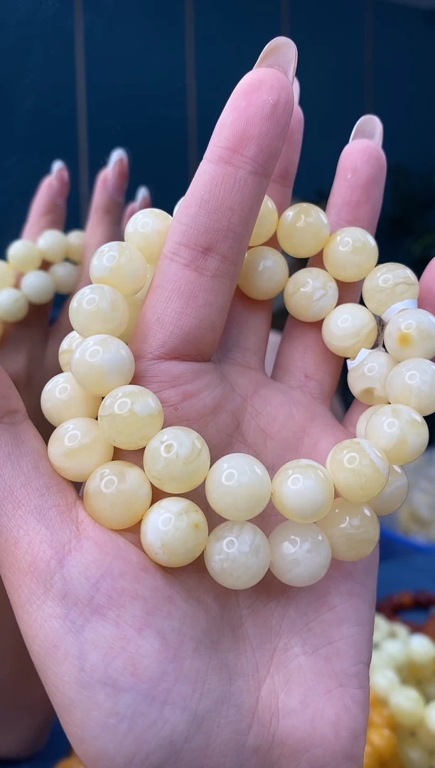 裸石琥珀未镶嵌12/30多样性发其一9微瑕