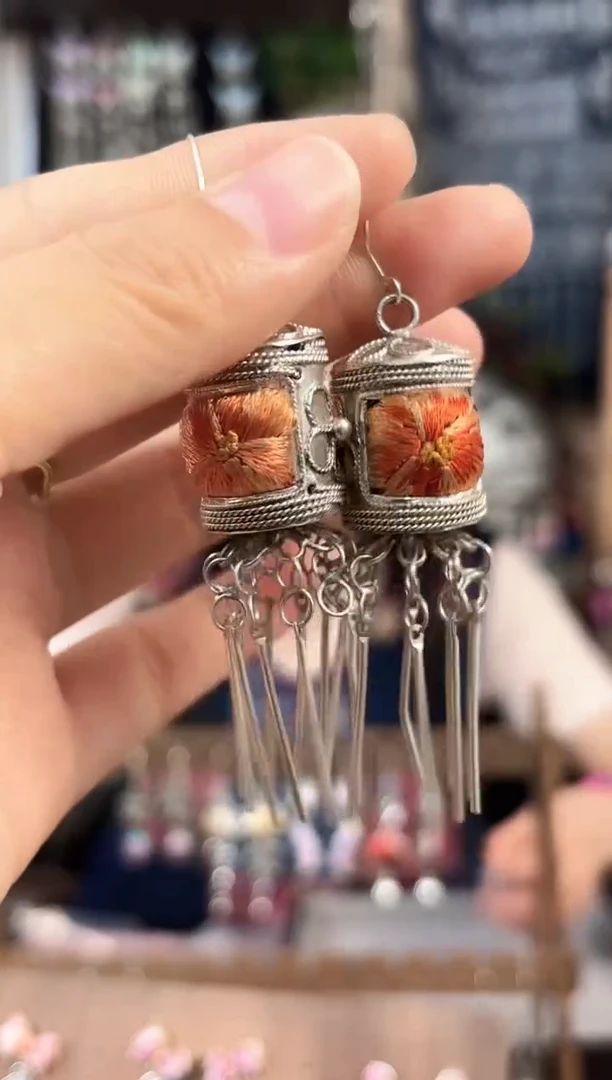 织绣民族风非遗老绣饰品458