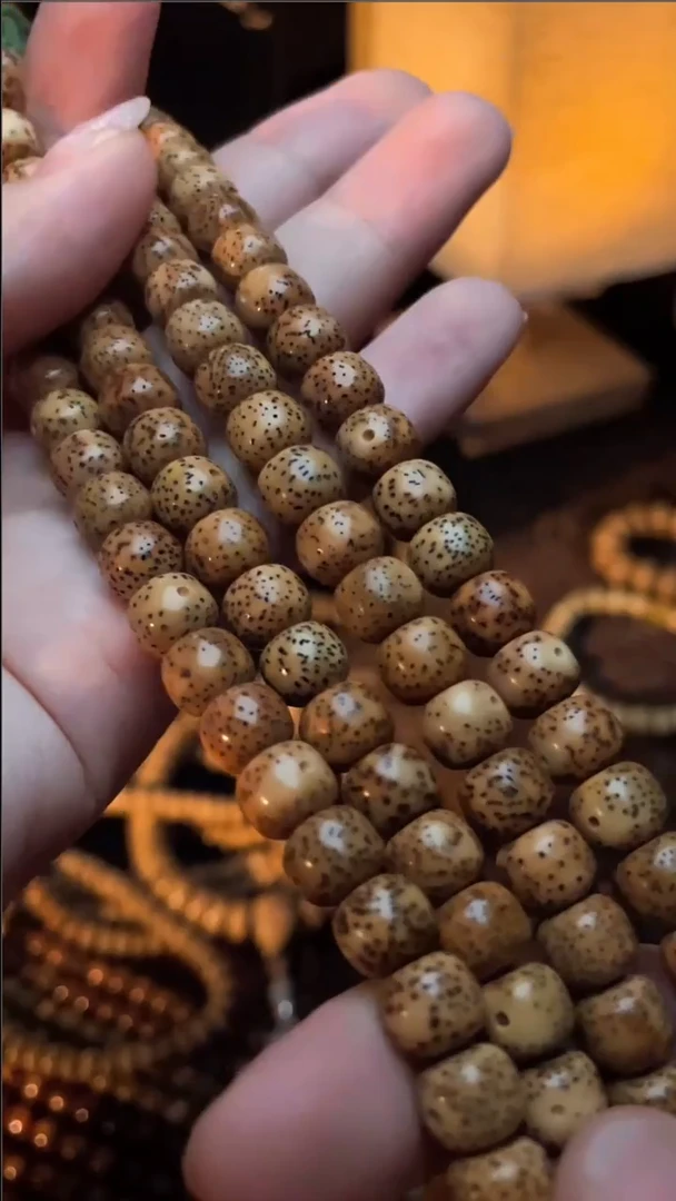 吊坠星月菩提精工级粉皮陈籽桶珠8*7长串