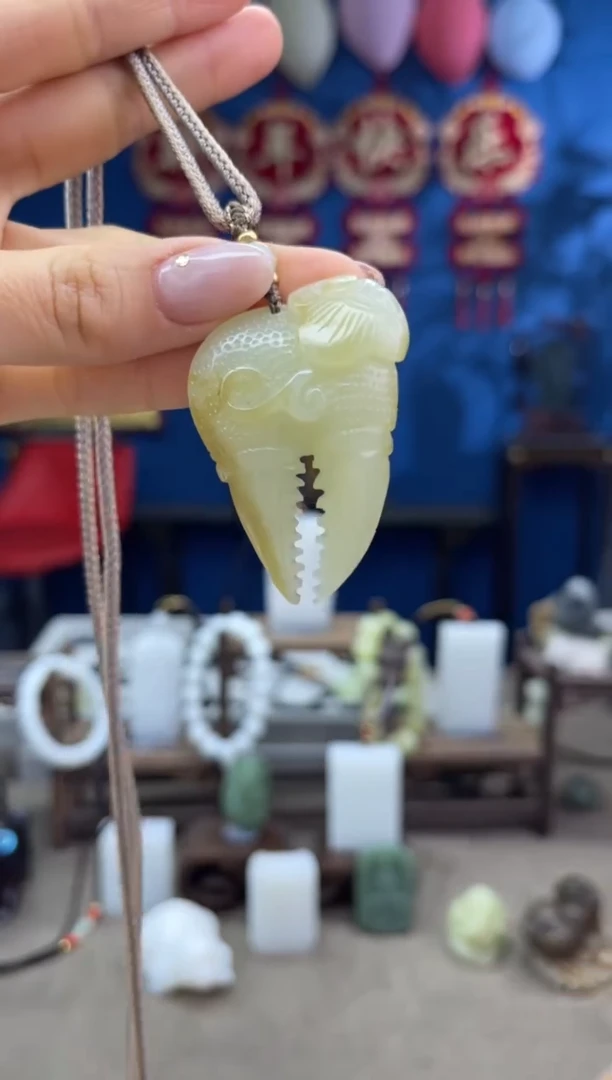 【闪购商品】和田玉颈饰未镶嵌1