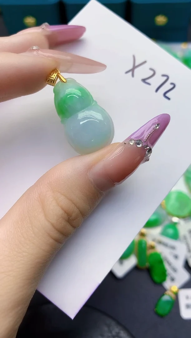 颈饰未镶嵌翡翠缅甸天然翡翠A货