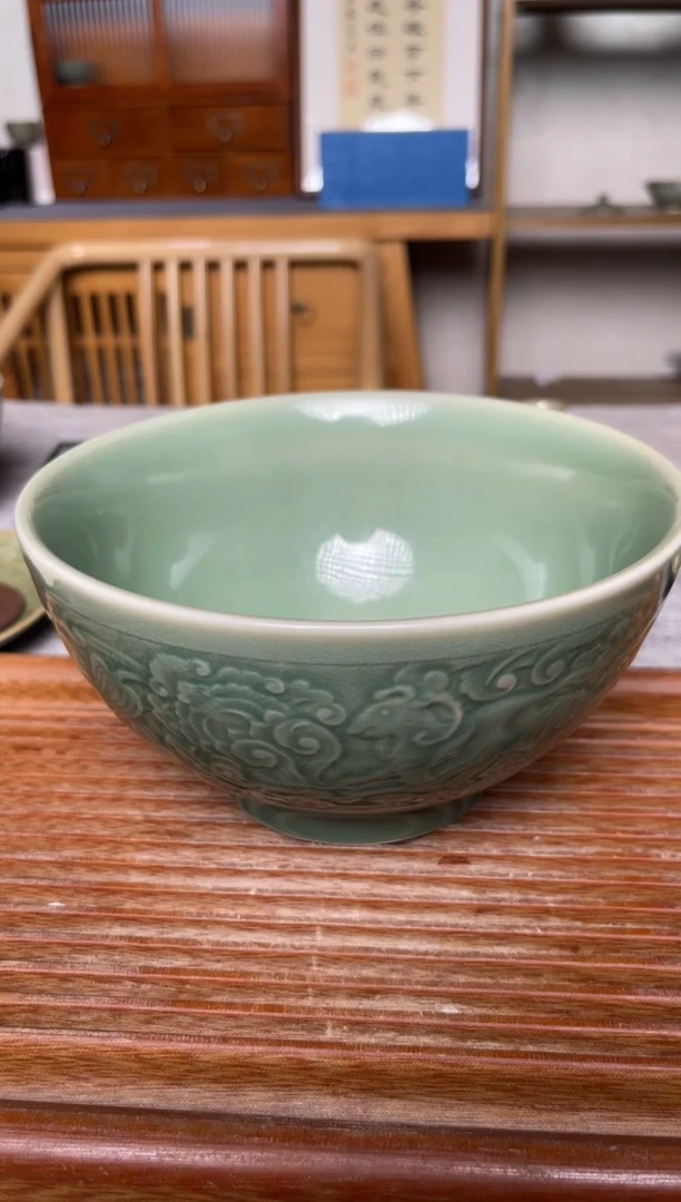 瓷器青瓷三羊碗 二级