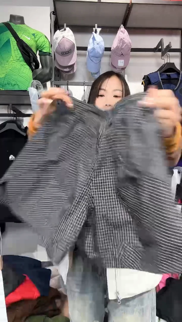1012  编码 瑕疵款直播间过款为准 尺码