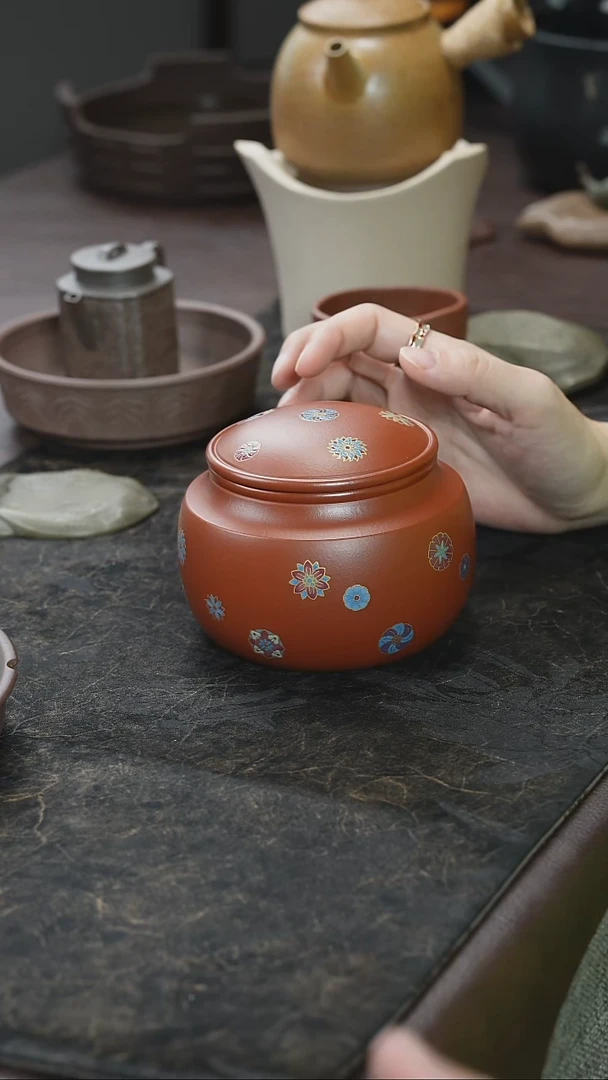 九隐茶器朱泥皮球花茶叶罐