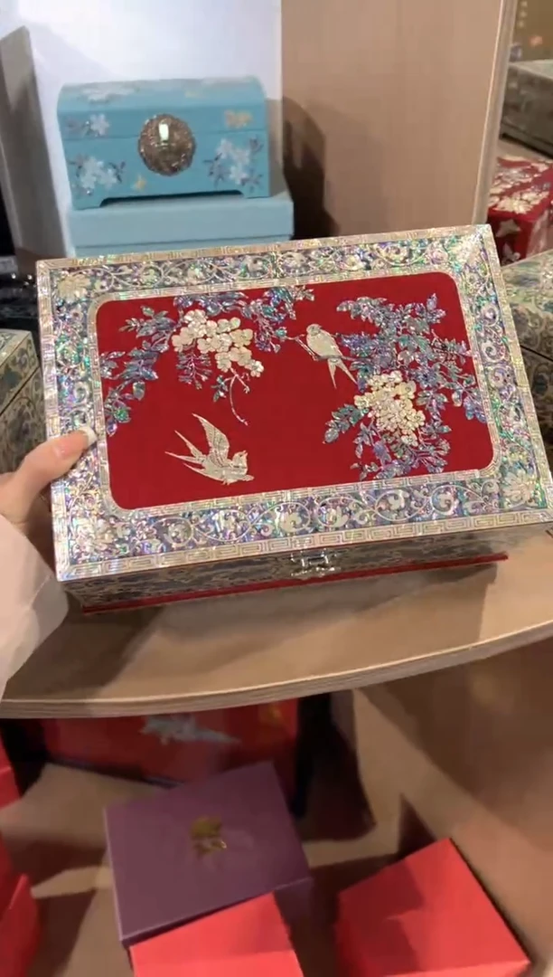 【闪购商品】按扣绒布底弘贝雅螺钿漆器文化馆