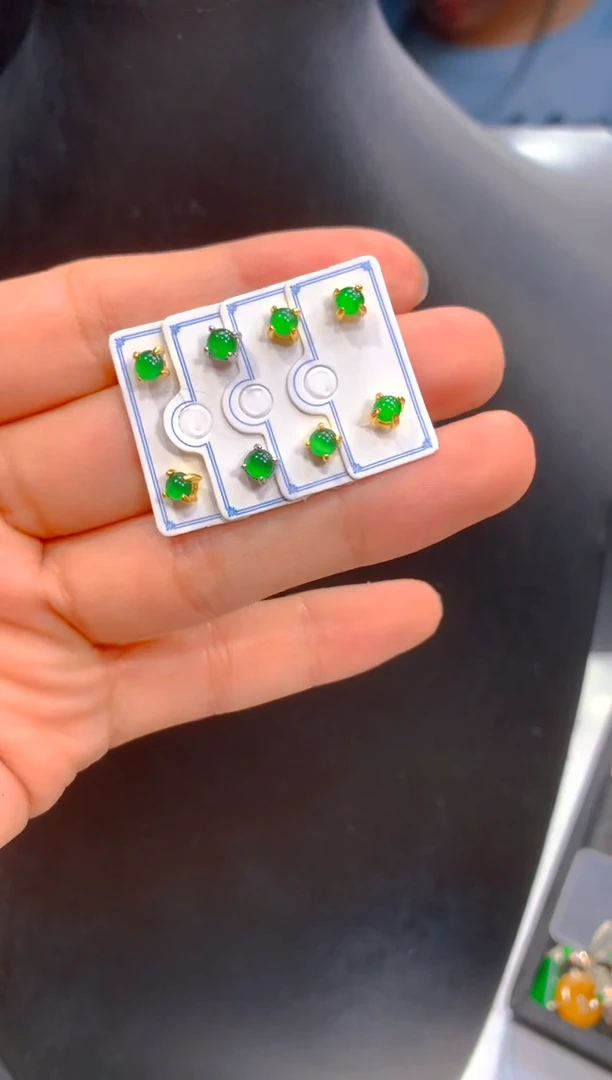 定制翡翠未镶嵌85多样性发货（发其一）