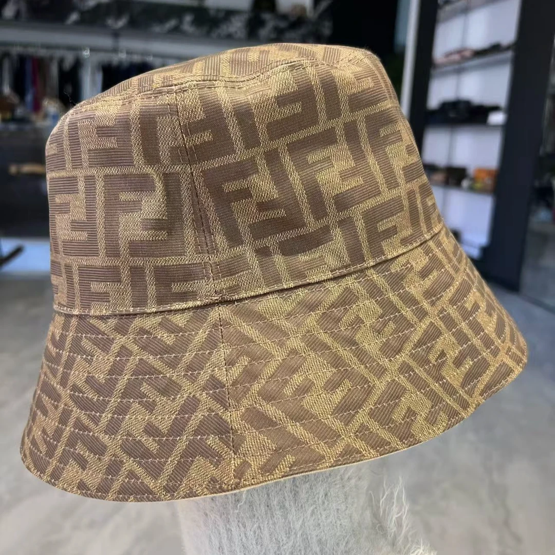 95新 FENDI/芬迪 安洁利 芬迪帽子