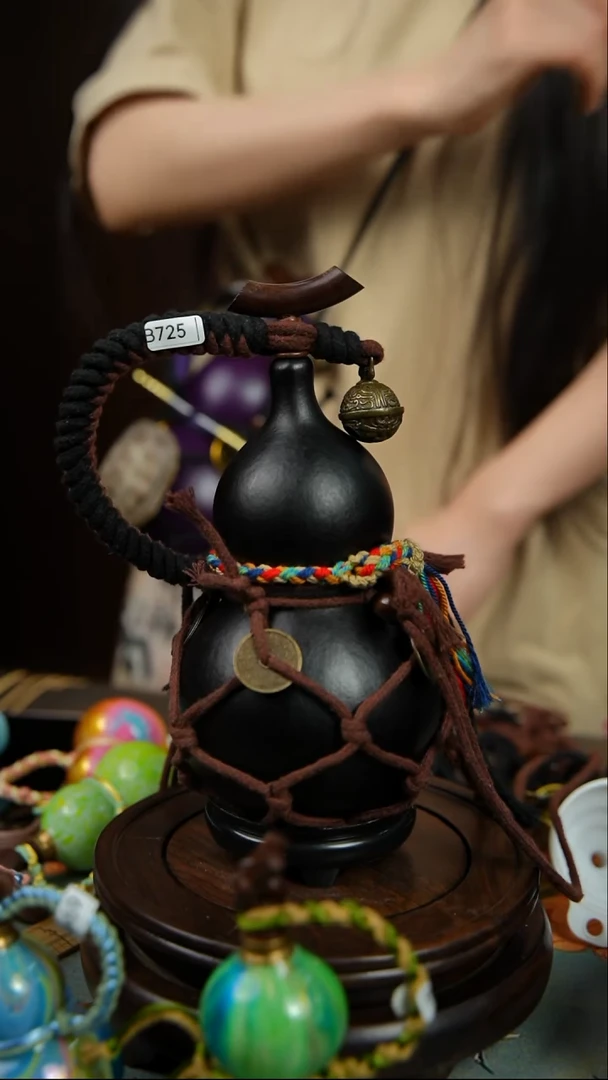 725号500ml左右非遗大漆酒葫芦