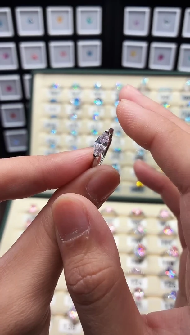 银S925镶嵌戒指绿柱石（摩根石）799