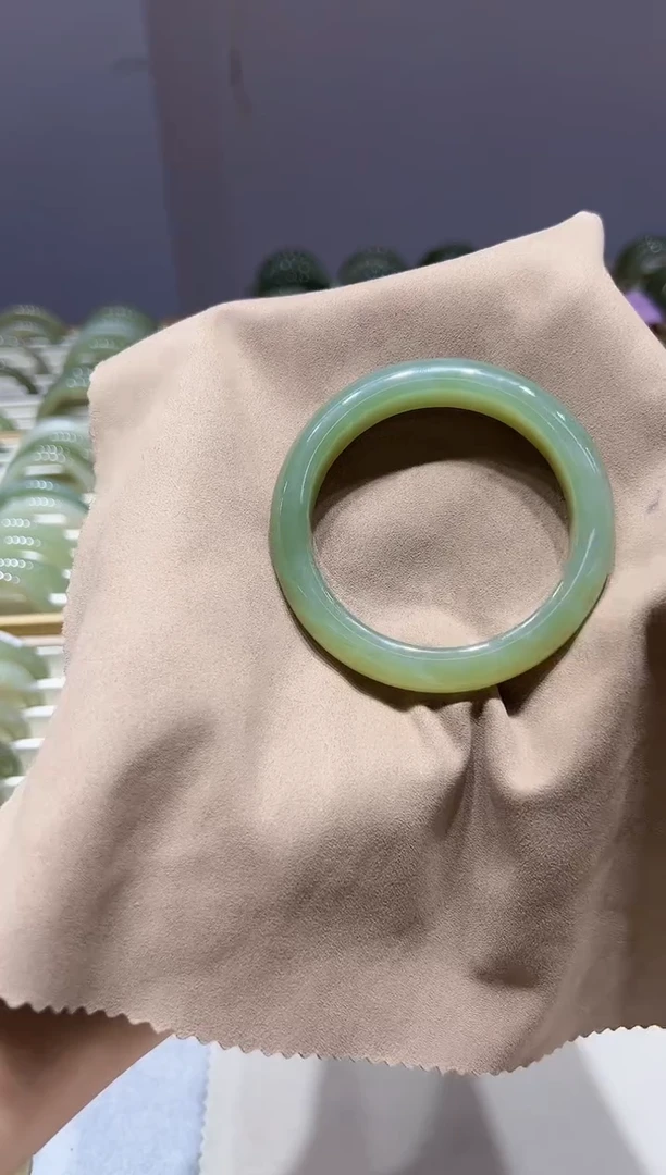 【闪购商品】和田玉手镯未镶嵌V0251和田玉手镯 58