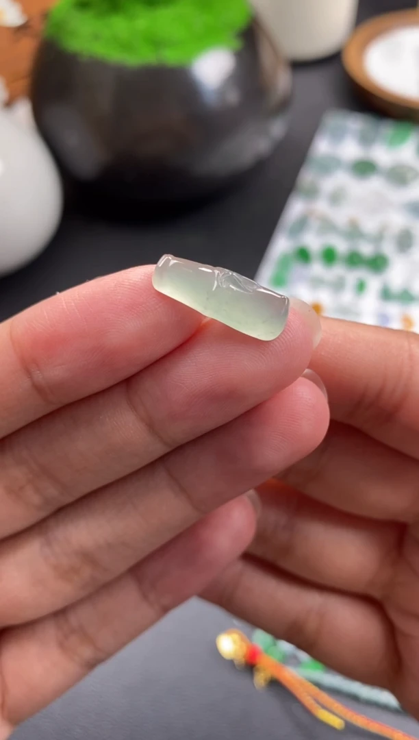 散珠翡翠晴底竹节