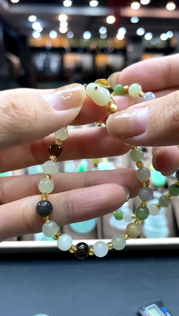 【闪购商品】和田玉（糖玉）手链未镶嵌兔子手串多样性发其一