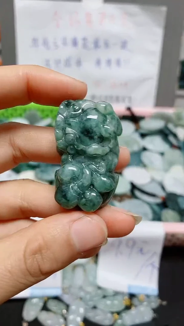 【闪购商品】翡翠颈饰未镶嵌天然翡翠A货