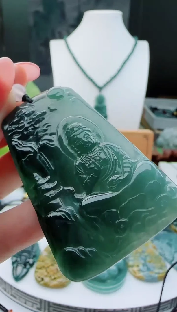【闪购商品】翡翠颈饰未镶嵌多样性随机一件发货