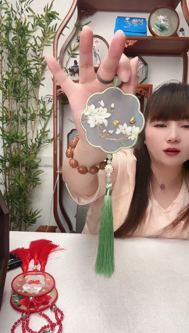 刺绣非遗双面绣流苏挂件