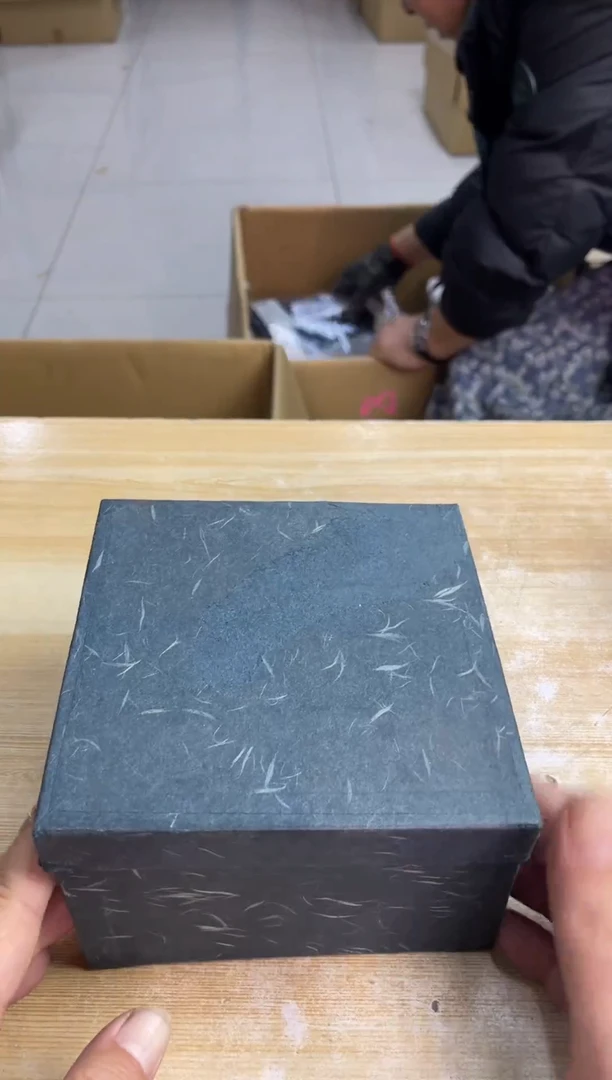 木吉**霖默认微瑕，no退no换，介意勿拍