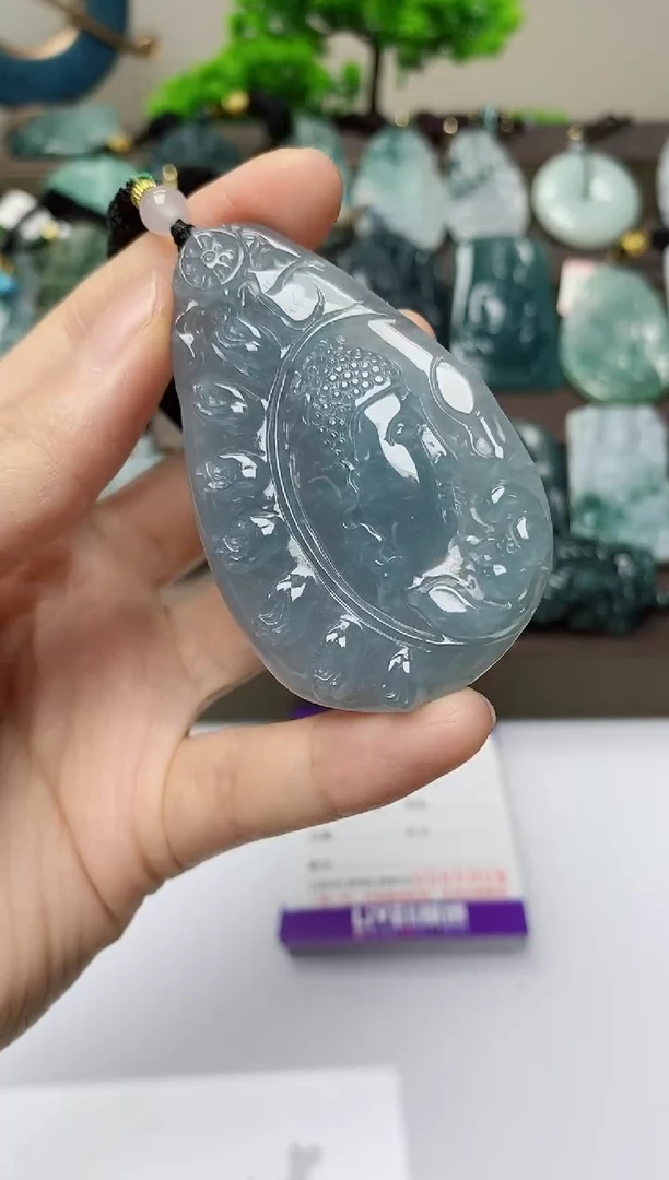翡翠未镶嵌颈饰