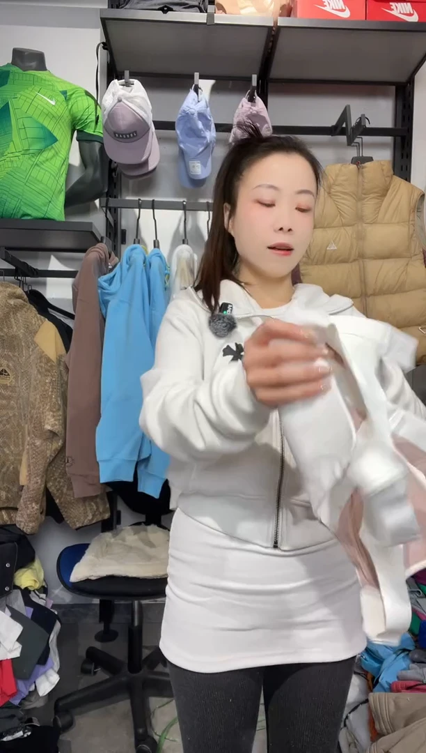 1225闪购编码Nike/Jordan运动卫衣裤以直播间过款为准尺码. L