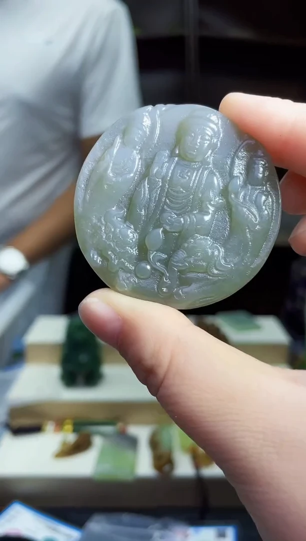 和田玉未镶嵌颈饰1